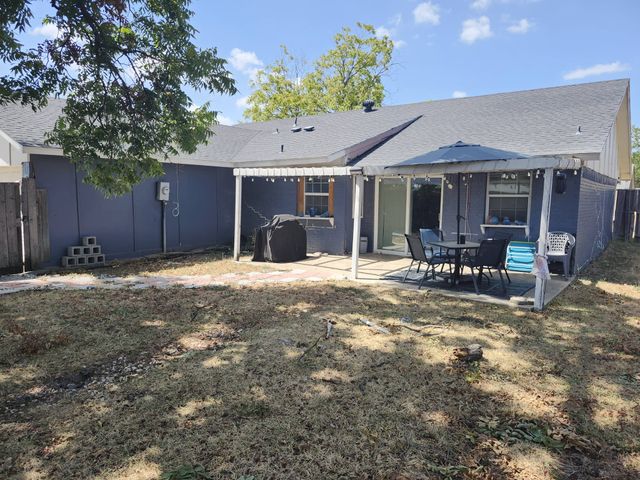 3112 Jamestown Drive, Mesquite, TX 75150