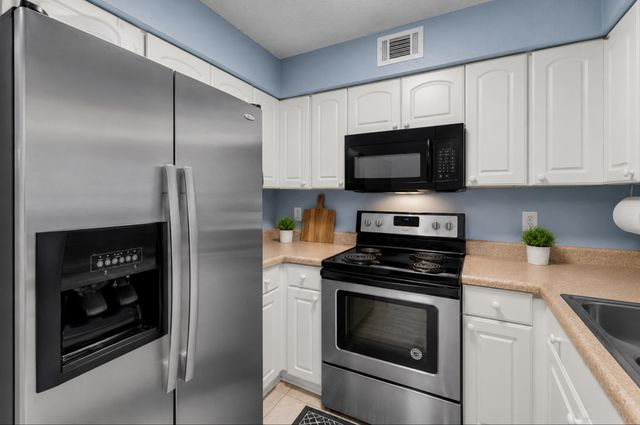 118 Luden Drive Apt B, Summerville, SC 29483