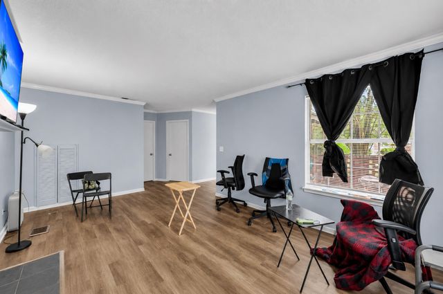 118 Luden Drive Apt B, Summerville, SC 29483