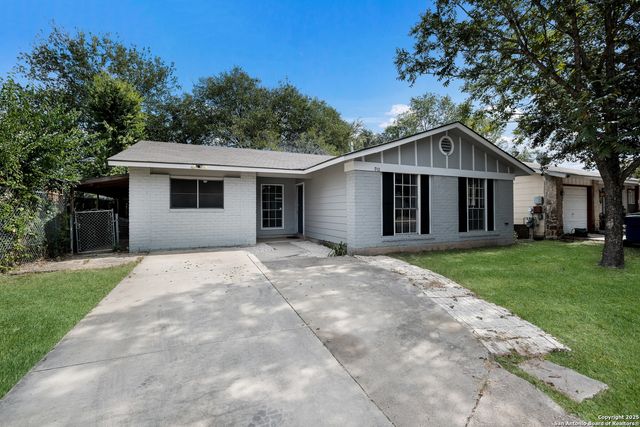 910 Spring Park St, San Antonio, TX 78227