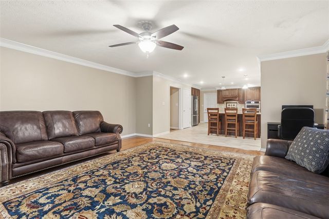 251 Field Club Circle, Robinson Twp, PA 15136