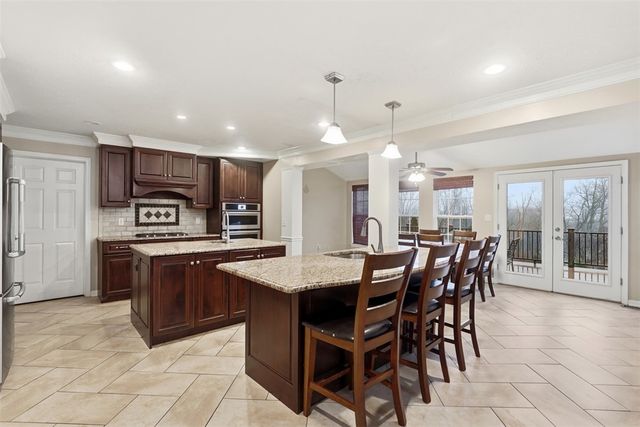 251 Field Club Circle, Robinson Twp, PA 15136