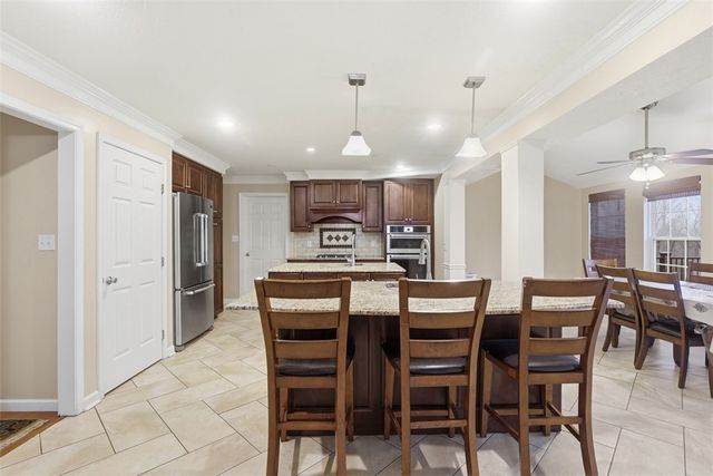 251 Field Club Circle, Robinson Twp, PA 15136