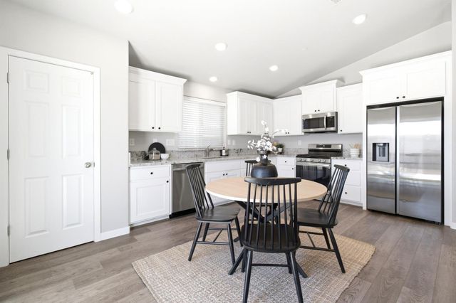 1177 Swallowtail Dr, Roseville, CA 95747