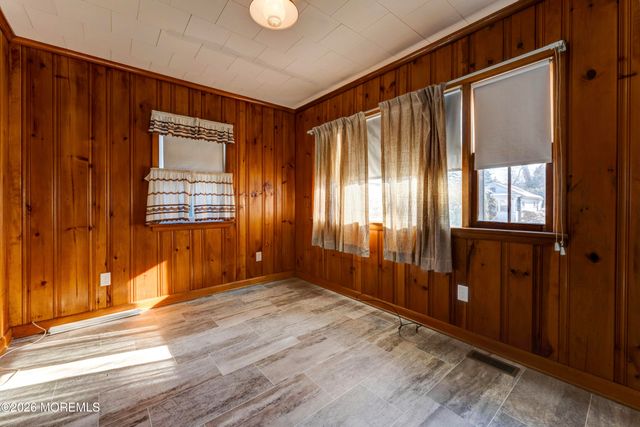570 Central Avenue, Spring Lake Heights, NJ 07762