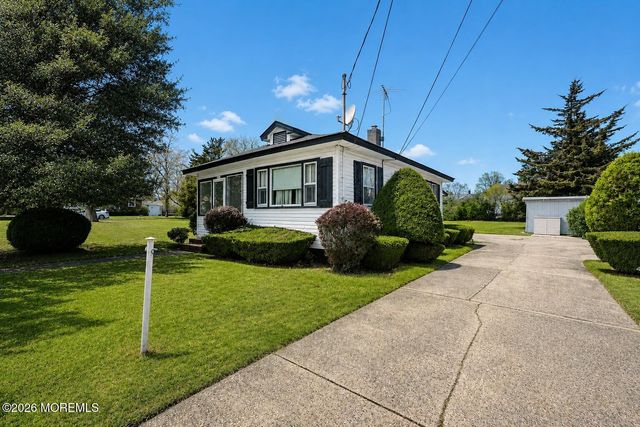 570 Central Avenue, Spring Lake Heights, NJ 07762