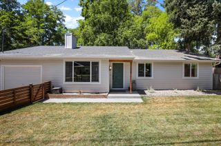 1058 SE Clarey Avenue, Grants Pass, OR 97526