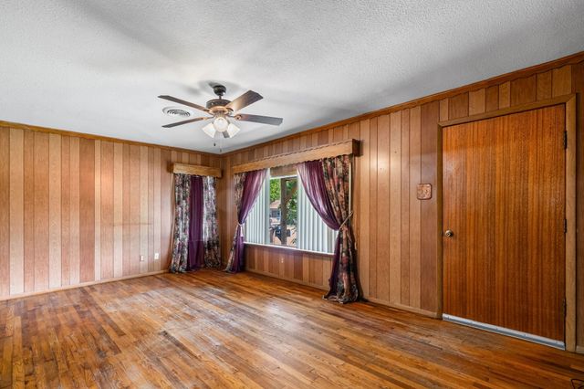 506 Pendleton Street, Farmersville, TX 75442
