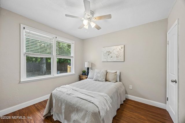29 56TH Street E, Jacksonville, FL 32208