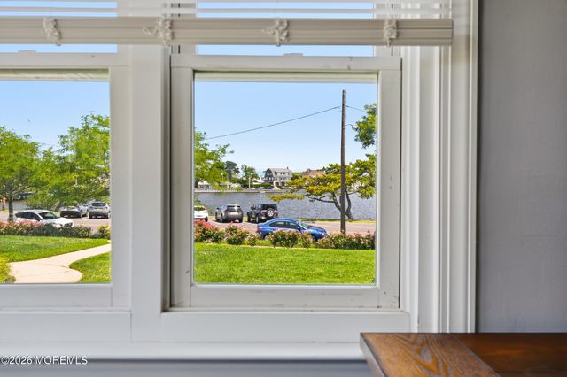 304 Deal Lake Drive 32, Asbury Park, NJ 07712