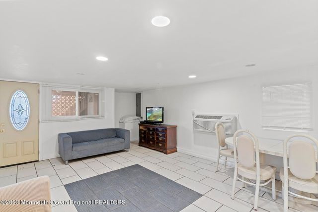 111 Lincoln Avenue, Seaside Heights, NJ 08751