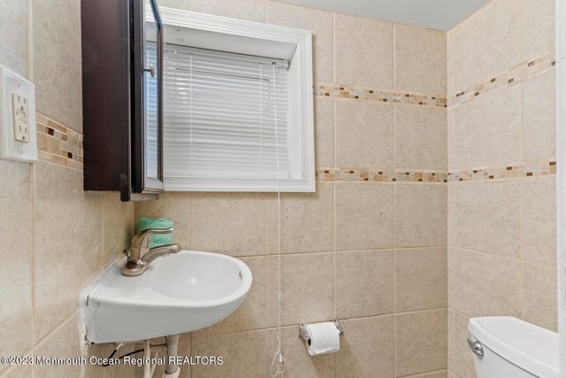 111 Lincoln Avenue, Seaside Heights, NJ 08751