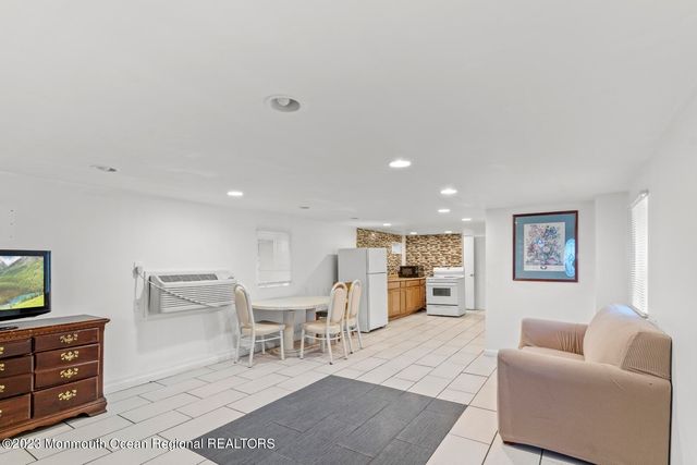 111 Lincoln Avenue, Seaside Heights, NJ 08751