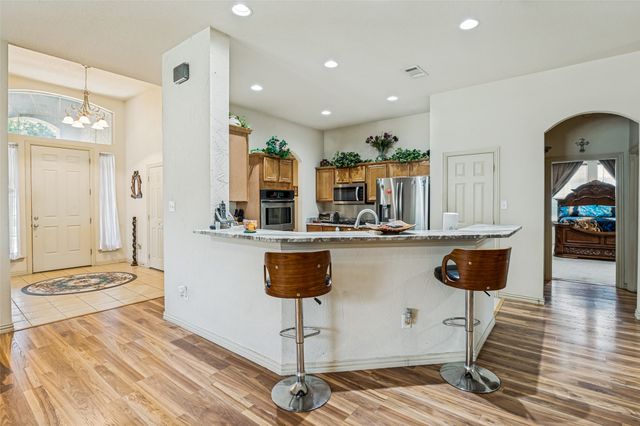 803 Mill Creek Road, Lancaster, TX 75146