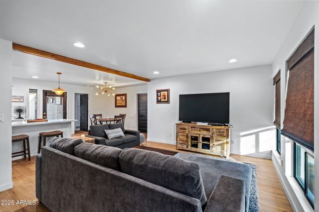 3732 E Altadena Avenue, Phoenix, AZ 85028