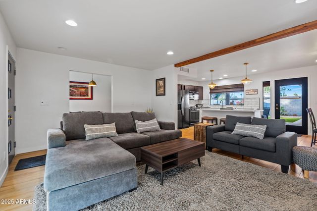 3732 E Altadena Avenue, Phoenix, AZ 85028