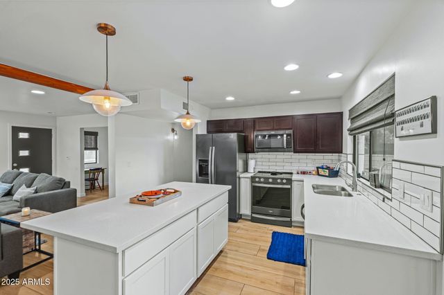 3732 E Altadena Avenue, Phoenix, AZ 85028