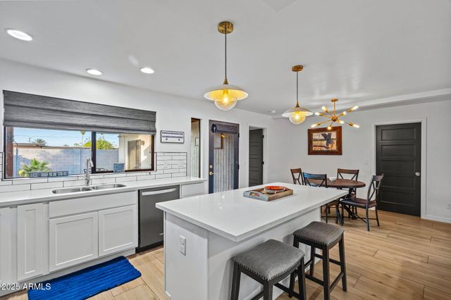 3732 E Altadena Avenue, Phoenix, AZ 85028