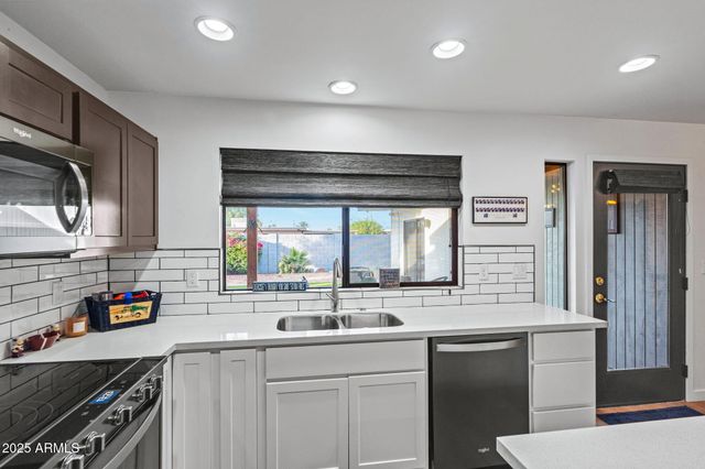 3732 E Altadena Avenue, Phoenix, AZ 85028