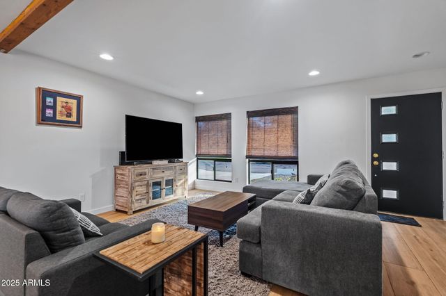 3732 E Altadena Avenue, Phoenix, AZ 85028