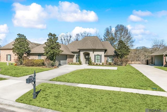 2913 Country Lake Dr, Zachary, LA 70791