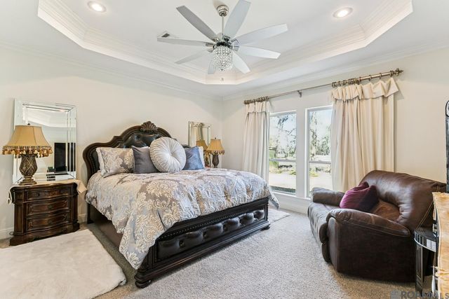 2913 Country Lake Dr, Zachary, LA 70791