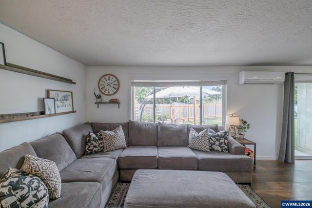 2261 Fulton Pl SE, Albany, OR 97322