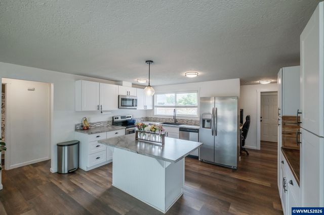 2261 Fulton Pl SE, Albany, OR 97322