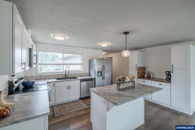 2261 Fulton Pl SE, Albany, OR 97322