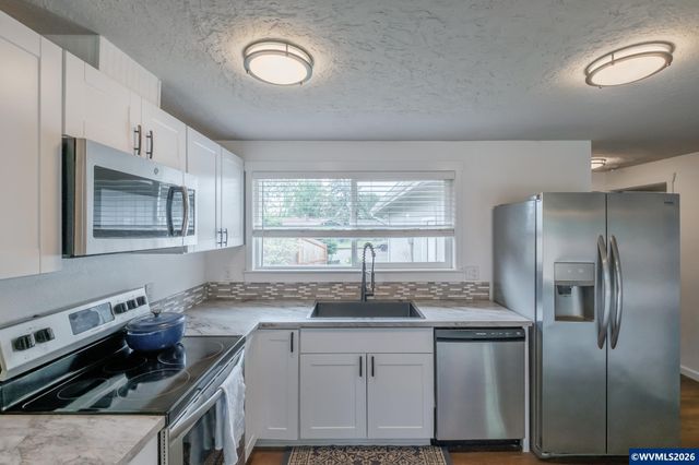 2261 Fulton Pl SE, Albany, OR 97322
