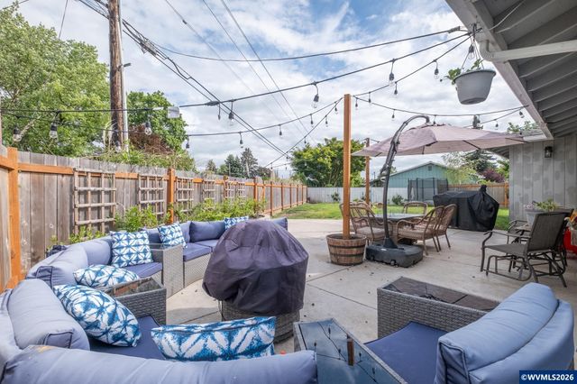 2261 Fulton Pl SE, Albany, OR 97322