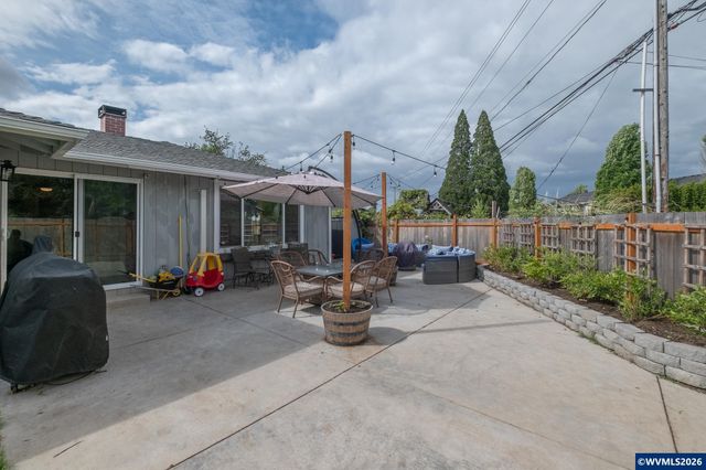 2261 Fulton Pl SE, Albany, OR 97322