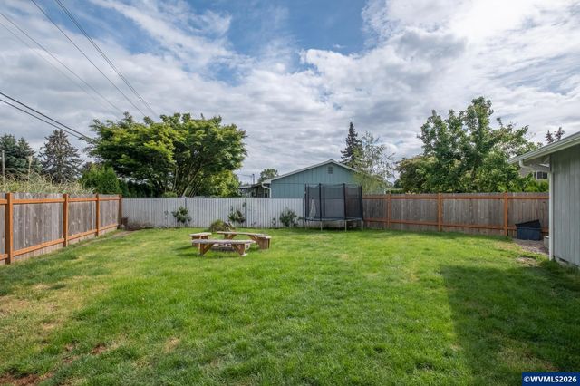 2261 Fulton Pl SE, Albany, OR 97322