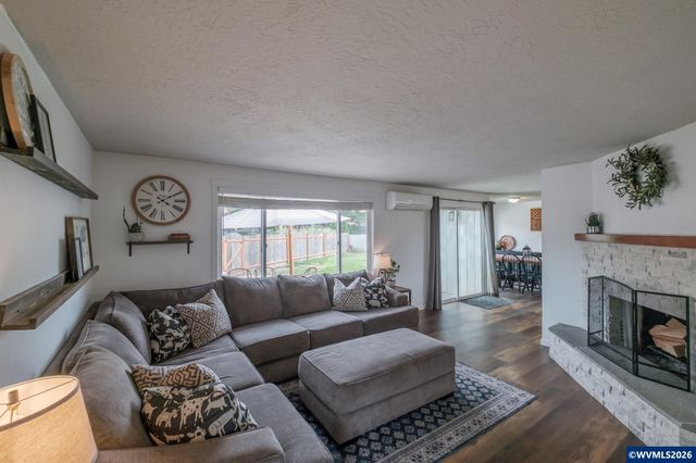 2261 Fulton Pl SE, Albany, OR 97322