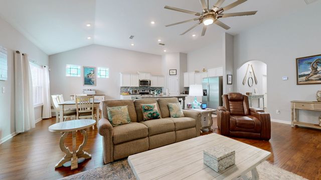 765 Garland Dr, Hermitage, TN 37076