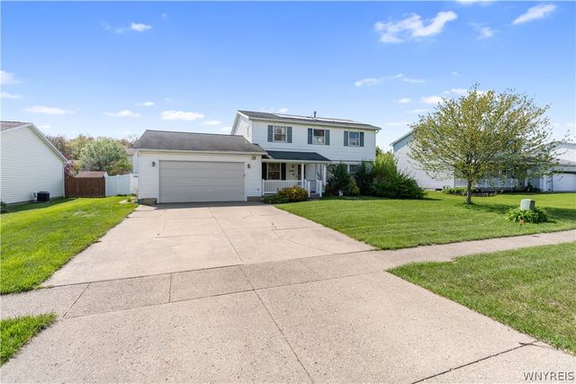 6396 Mayflower Lane, Hamburg, NY 14085