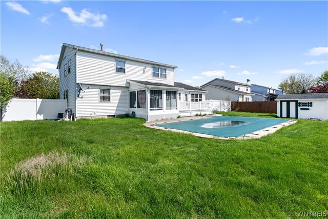 6396 Mayflower Lane, Hamburg, NY 14085