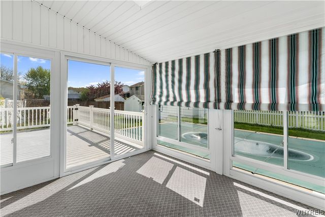 6396 Mayflower Lane, Hamburg, NY 14085