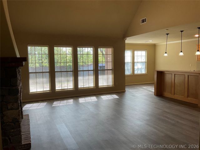 11903 S Nandina Street, Jenks, OK 74037