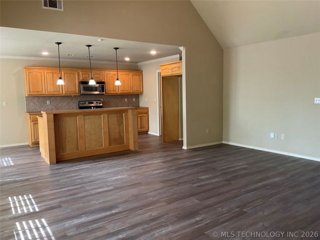 11903 S Nandina Street, Jenks, OK 74037