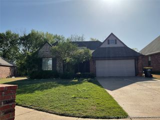 11903 S Nandina Street, Jenks, OK 74037