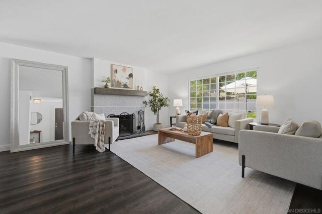 1619 MAPLELEAF CT, Encinitas, CA 92024