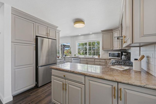 1619 MAPLELEAF CT, Encinitas, CA 92024