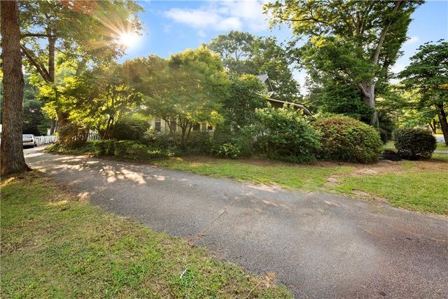 229 N Church Street, Winterville, GA 30683