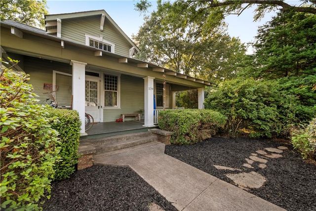 229 N Church Street, Winterville, GA 30683
