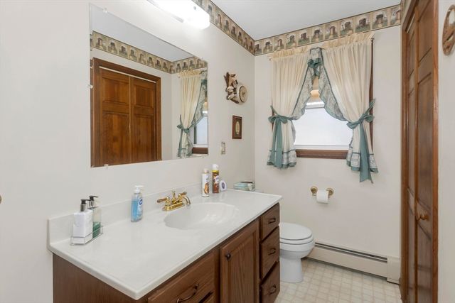 7 Mount Hitchcock Rd, Wales, MA 01081