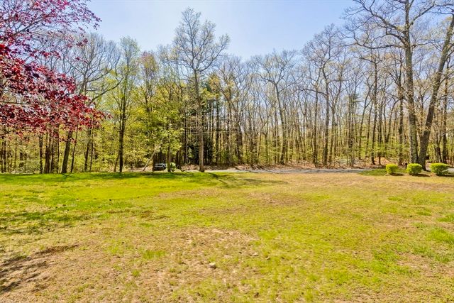 7 Mount Hitchcock Rd, Wales, MA 01081
