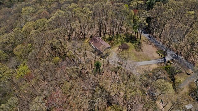 7 Mount Hitchcock Rd, Wales, MA 01081