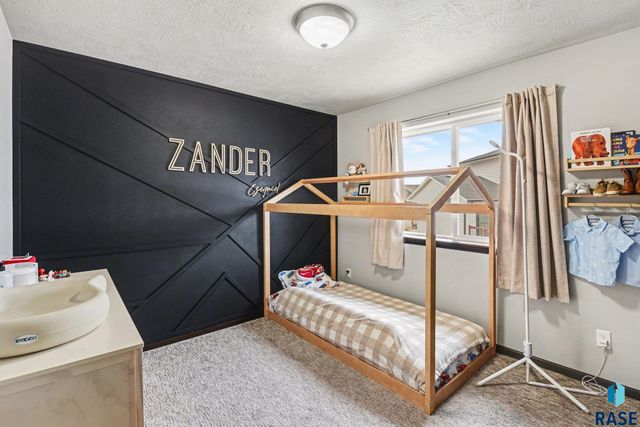 419 Quinn Ave Avenue, Harrisburg, SD 57032