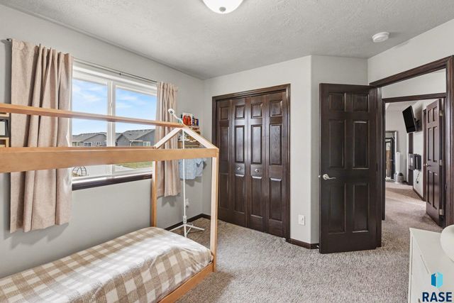 419 Quinn Ave Avenue, Harrisburg, SD 57032